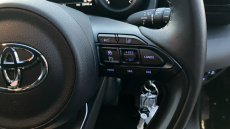 Toyota Yaris 1.5 Hybrid Design 5dr CVT Hybrid Hatchback